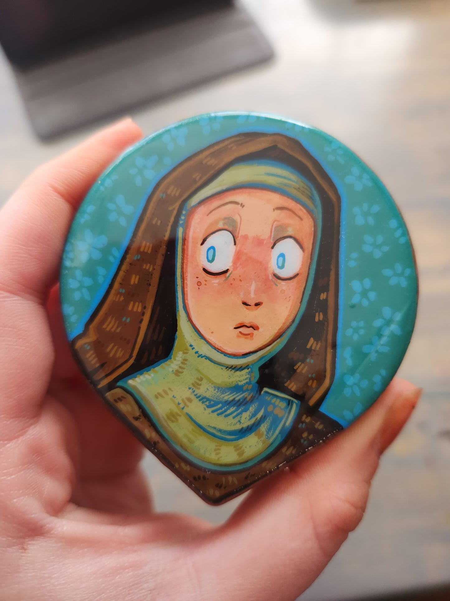 Mirror Compact Prototypes