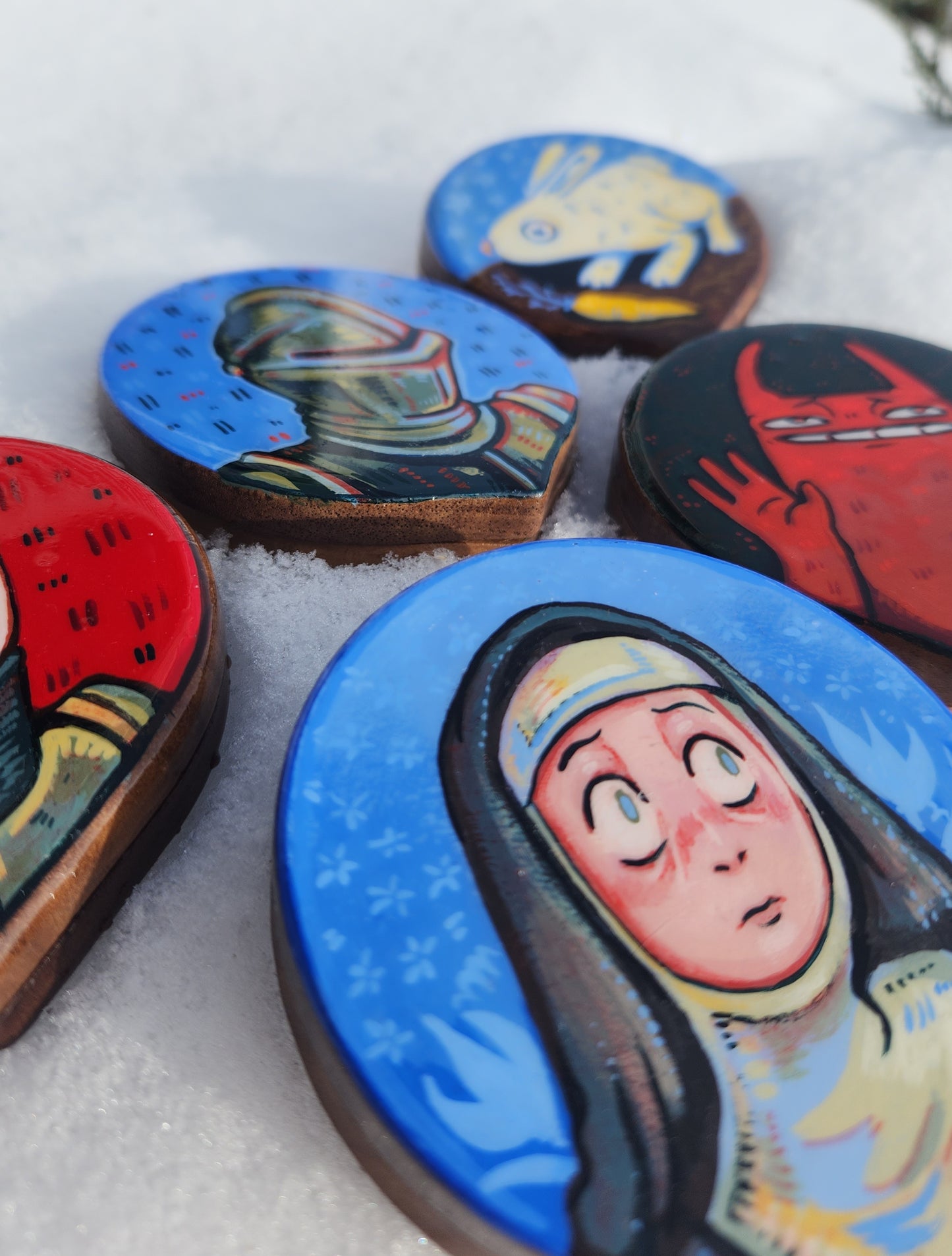 Mirror Compact Prototypes