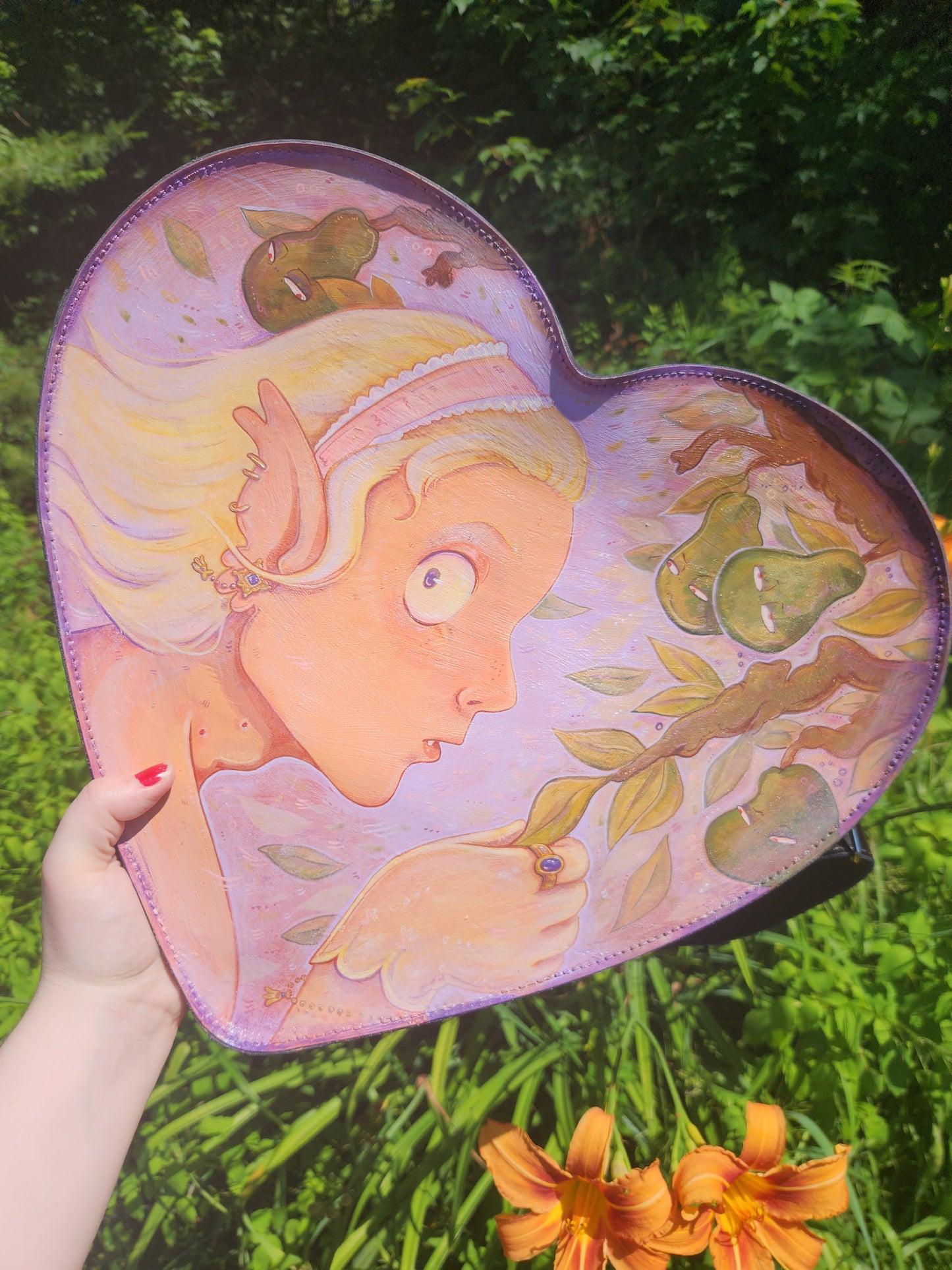 Pear Glance Leather Heart Bag