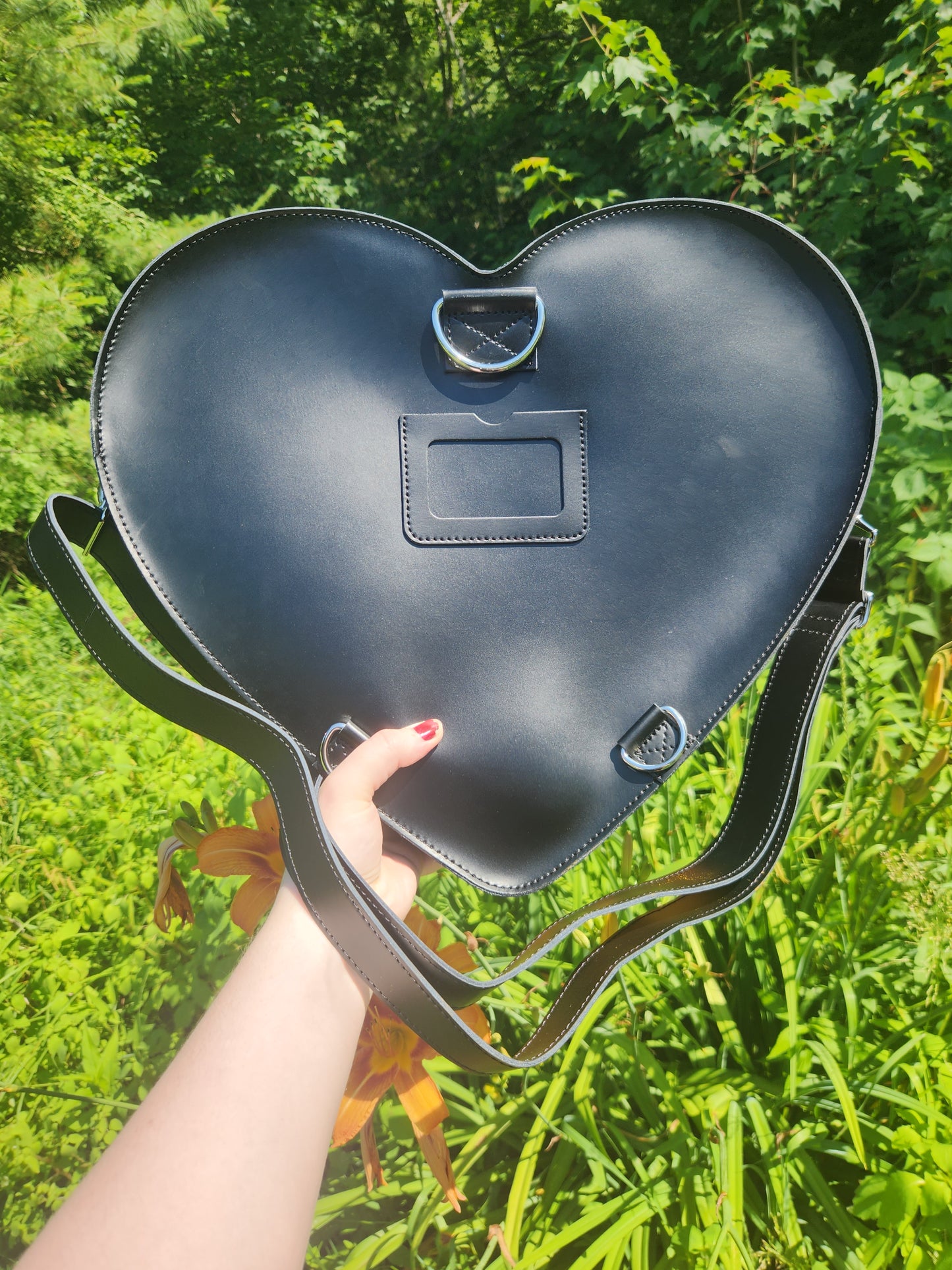 Pear Glance Leather Heart Bag